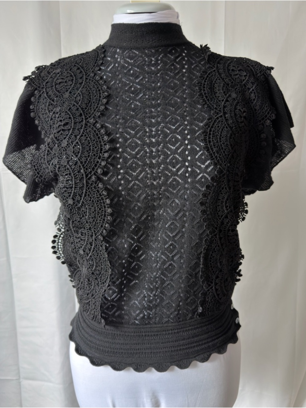 Zara Lace Textured Crochet-like top